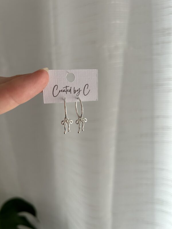 Dainty Bows