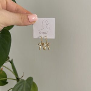 Lover bow hoops